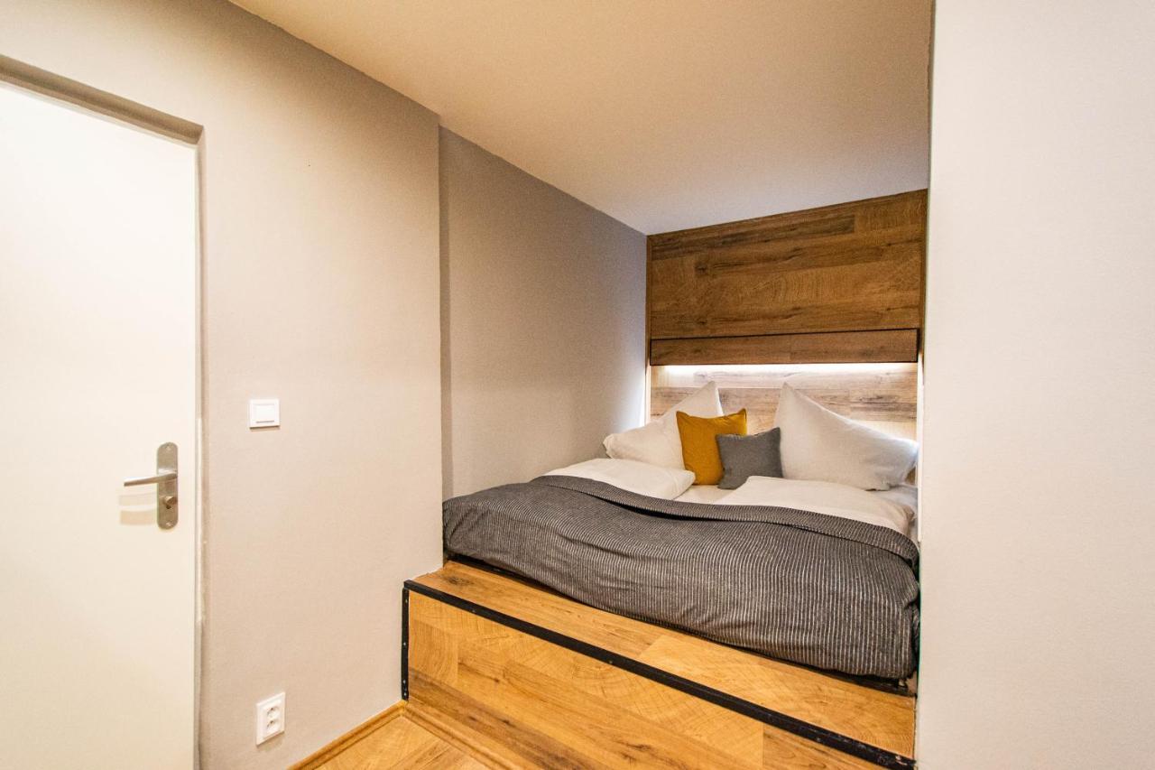 Cozy Studio In The Main City Center Прага Экстерьер фото