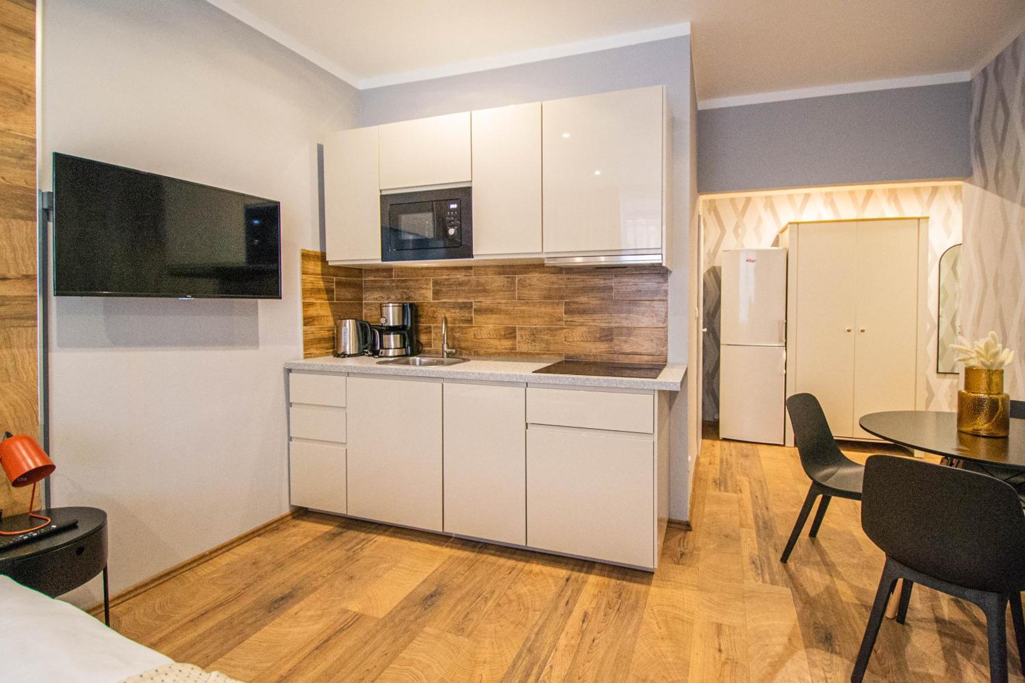 Cozy Studio In The Main City Center Прага Экстерьер фото
